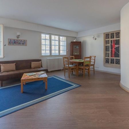 Appartement De Charme - Vue Sur Remparts - Wifi Gratuit - Parking Payant A Proximite Avignon Kültér fotó