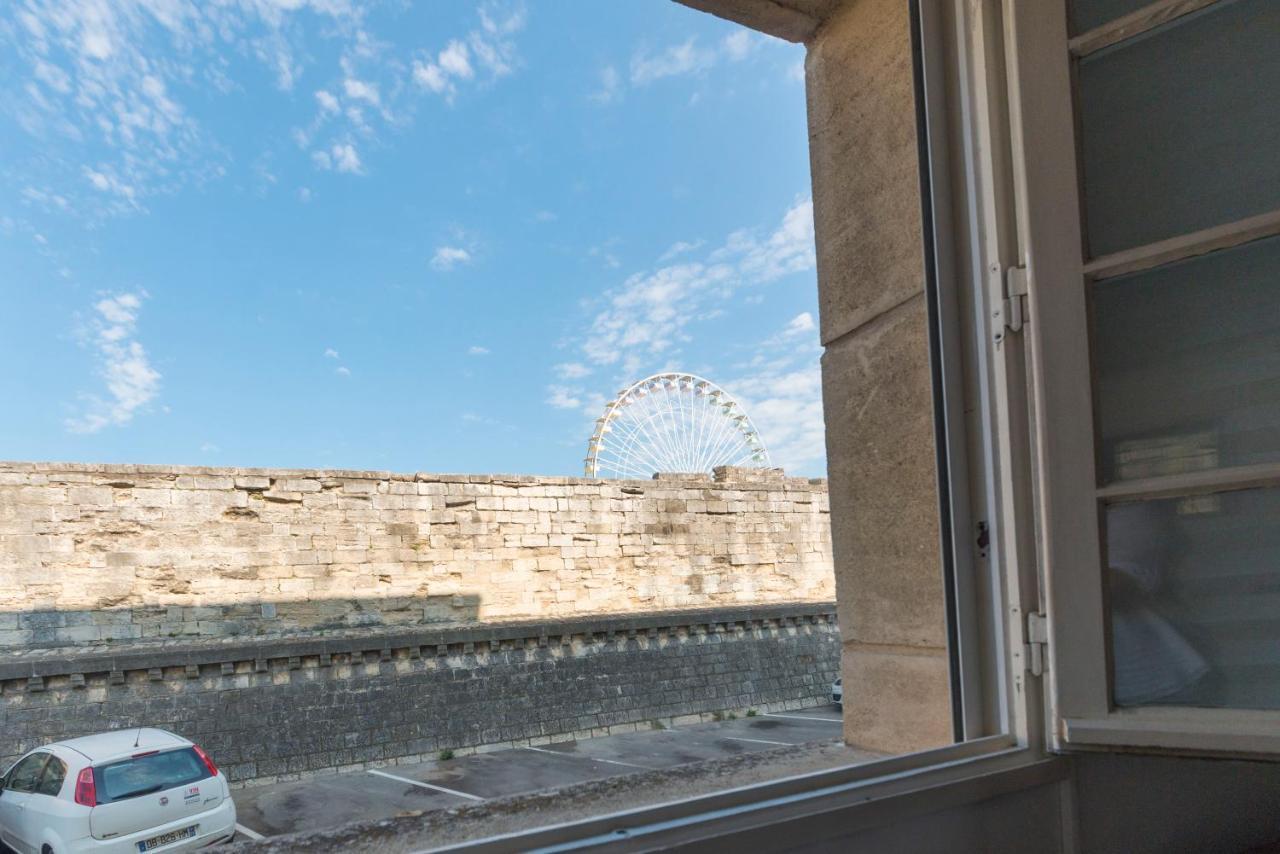 Appartement De Charme - Vue Sur Remparts - Wifi Gratuit - Parking Payant A Proximite Avignon Kültér fotó